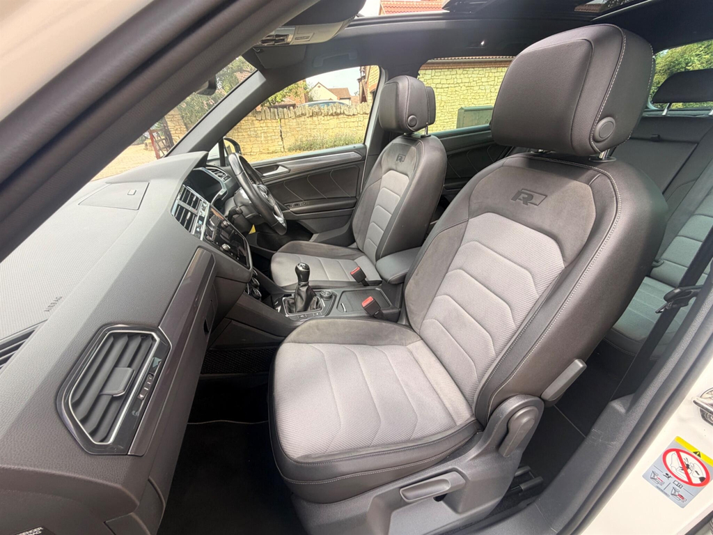Volkswagen Tiguan Tdi Bluemotion Tech Se Navigation White #26