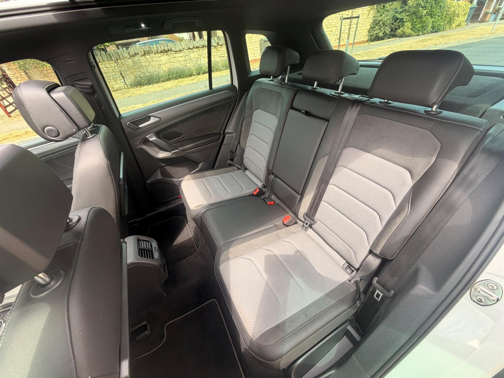 Volkswagen Tiguan Tdi Bluemotion Tech Se Navigation White #28