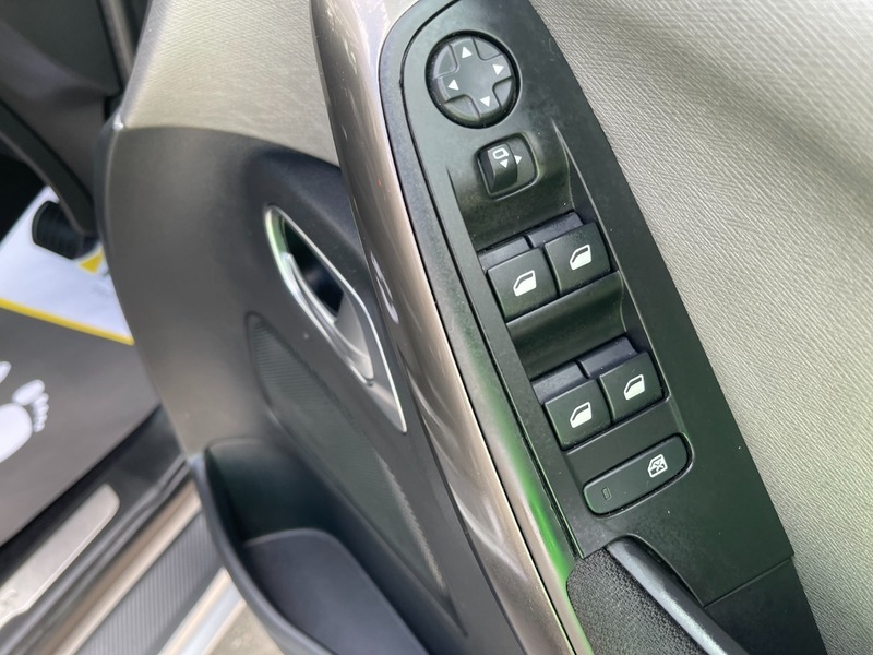 Citroen C4 Mpv 2.0 Bluehdi Flair Eat8 Euro 6 Ss 2019 White #33