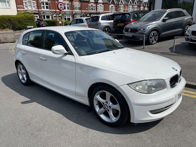 BMW 1 Series 118D Sport White #3