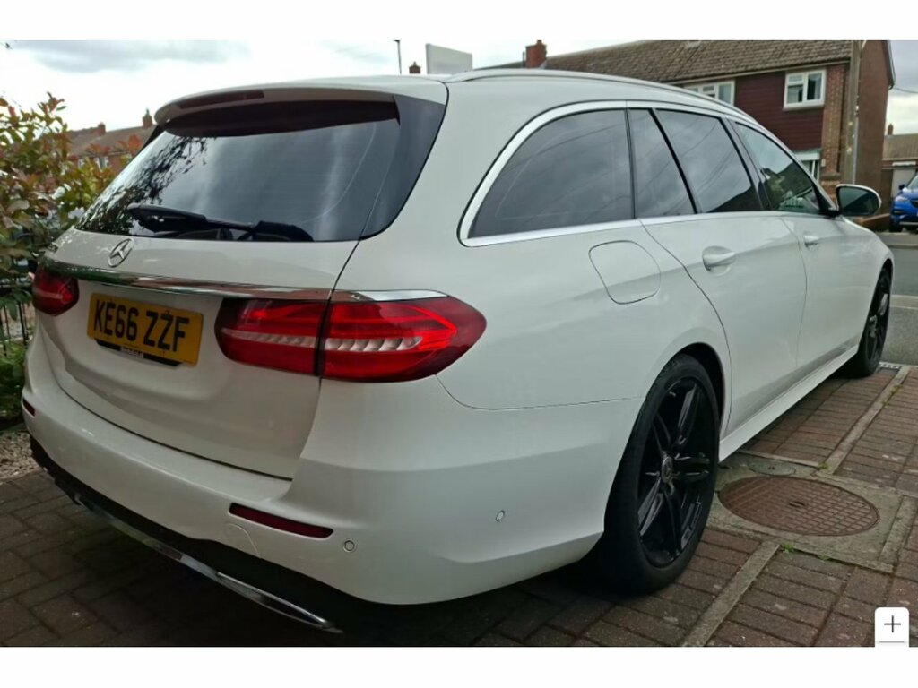 Mercedes-Benz E Class E220d Amg Line White #3