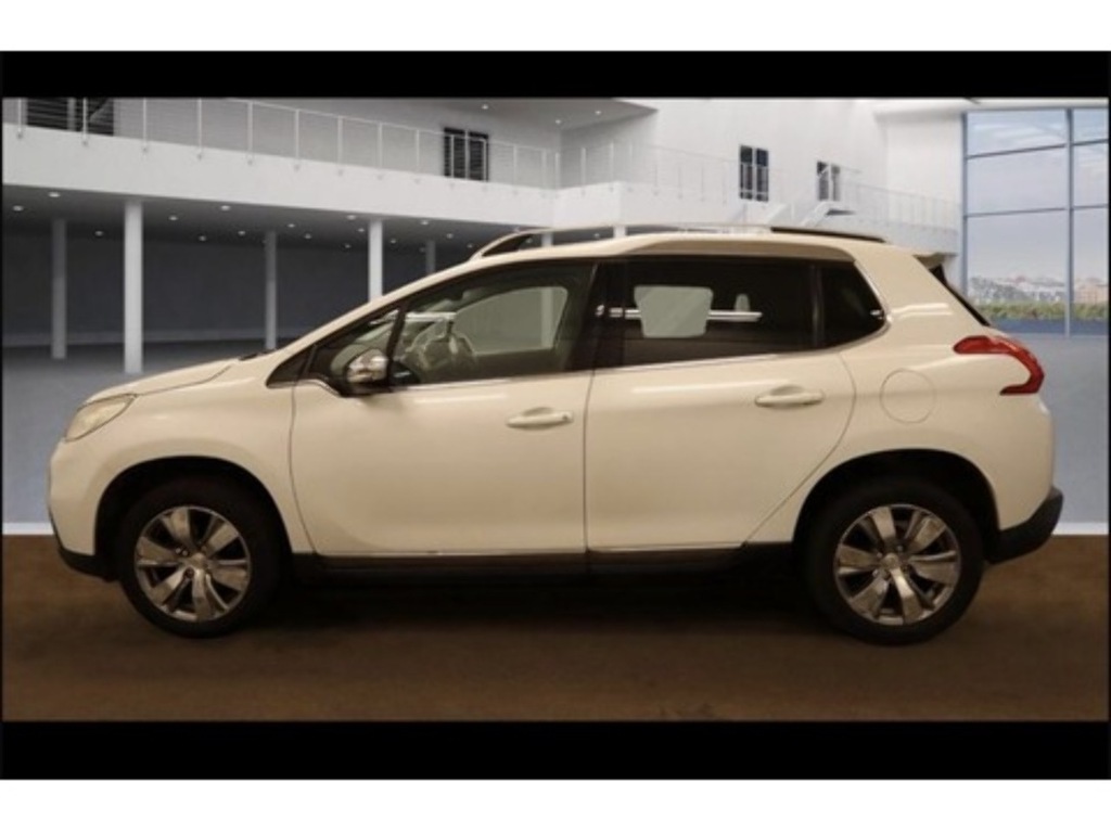 Peugeot e-2008 E-vti Puretech Allure White #3