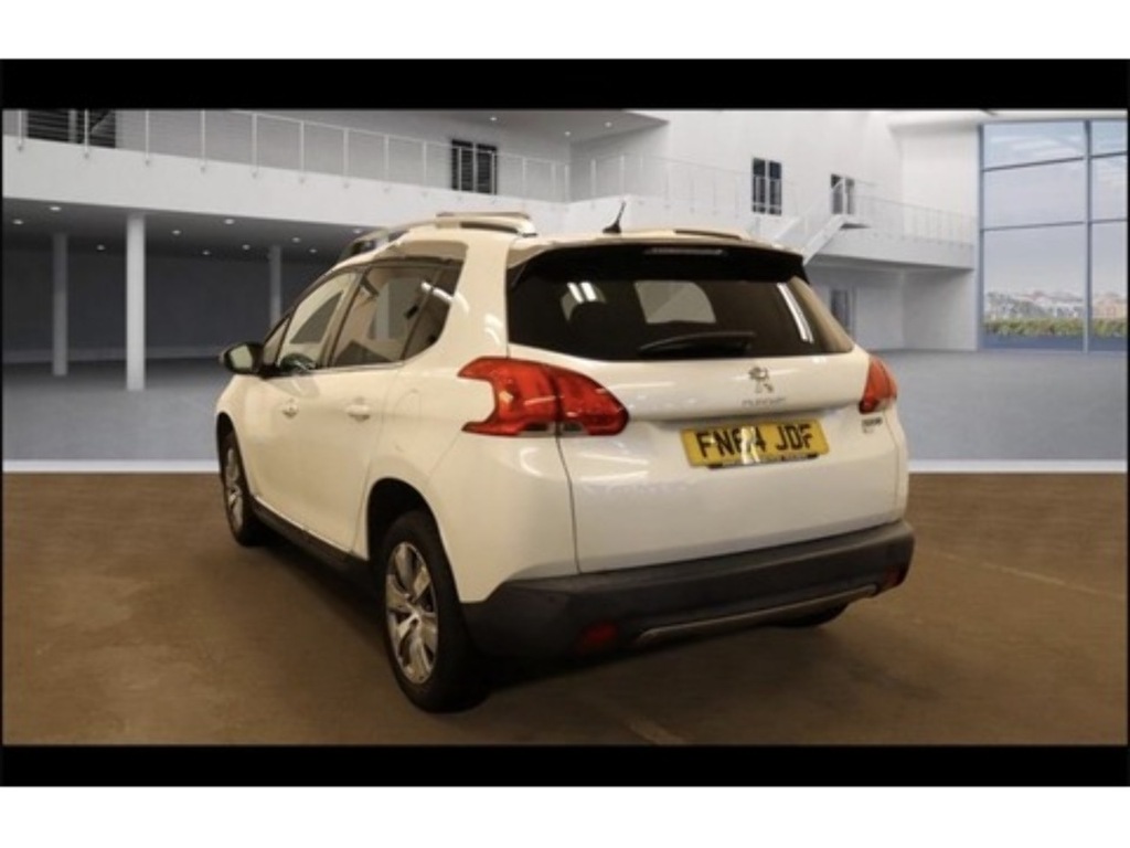 Peugeot e-2008 E-vti Puretech Allure White #5