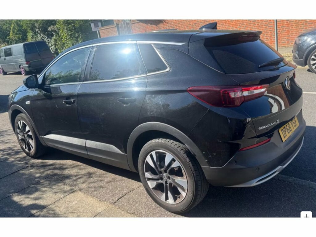 Vauxhall Grandland X Turbo D Blueinjection Sport Nav Black #4