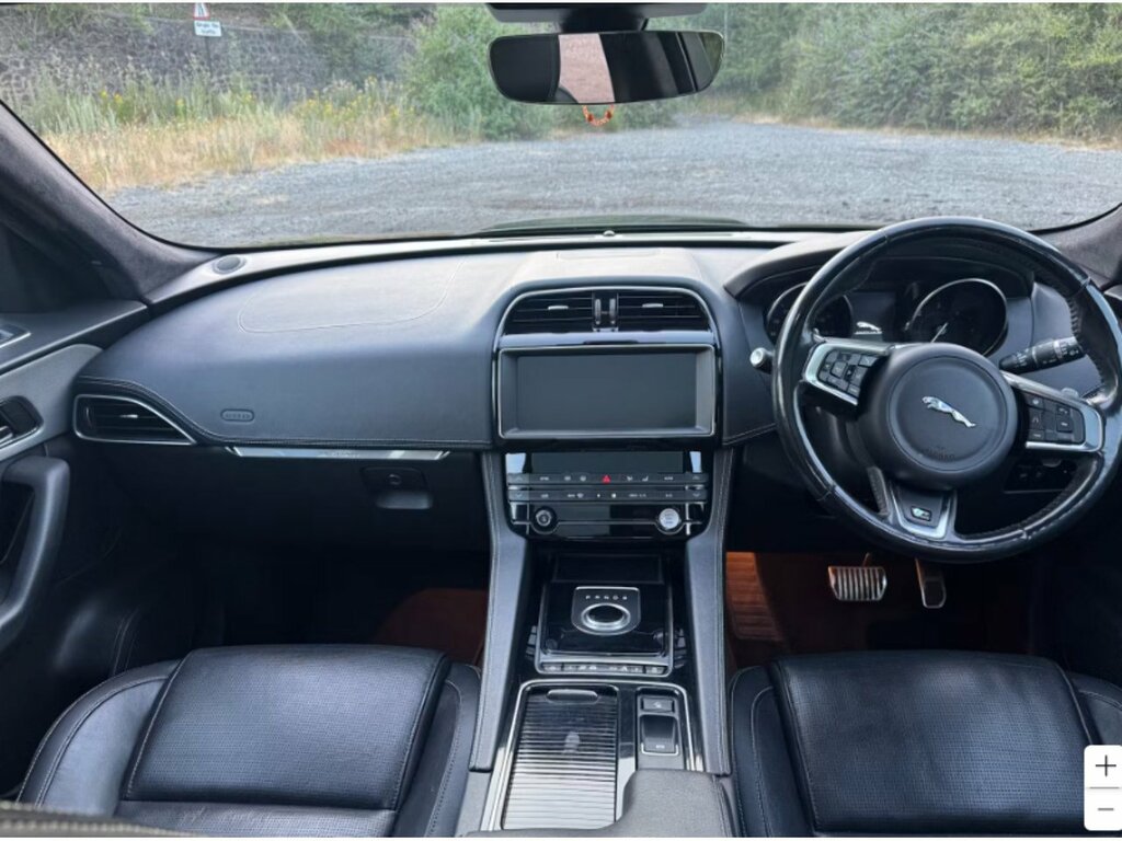 Jaguar F-Pace D180 R-sport Black #4