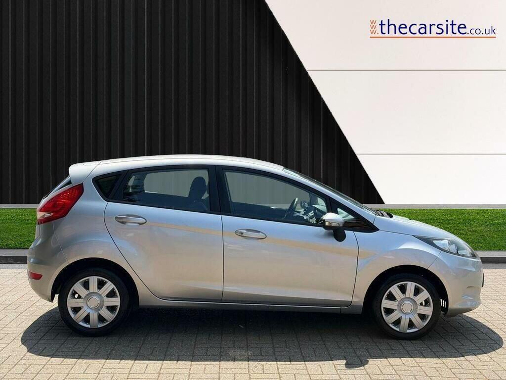 Ford Fiesta 1.4 Style Silver #4