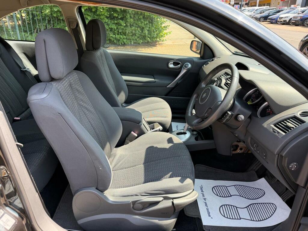 Renault Megane E-Tech 1.6 Vvt Tech Run Silver #9
