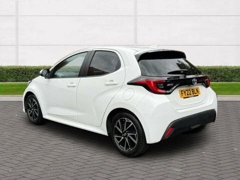 Toyota Yaris 2022 22 1.5 FY22BLN White #5