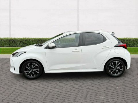 Toyota Yaris 2022 22 1.5 FY22BLN White #6