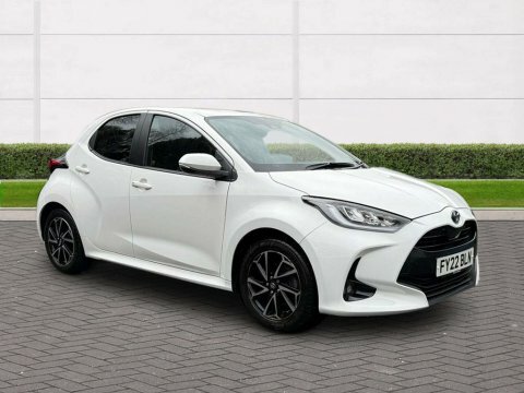 Toyota Yaris 2022 22 1.5 White