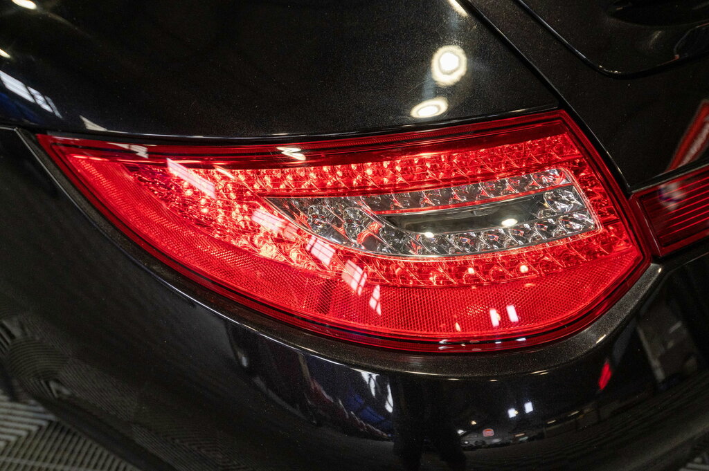 Porsche 911 Coupe Black #27