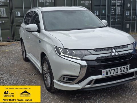 Mitsubishi Outlander 2.4H Twinmotor 13.8Kwh WV70SZR White #2