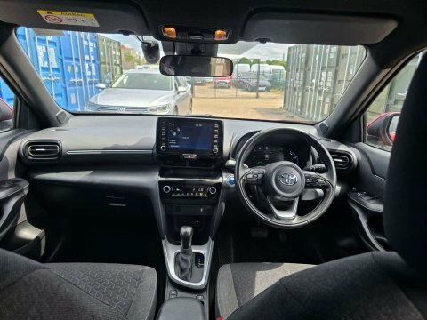 Toyota Yaris Cross 1.5 Vvt-h Design YH23JPX Red #6