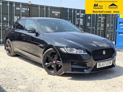 Jaguar XF 2.0D R-sport Saloon Black