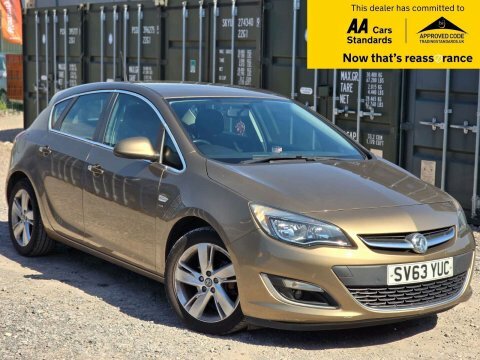 Vauxhall Astra 1.6 16V Sri Brown