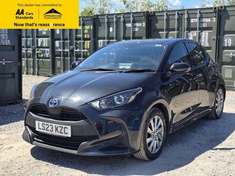Toyota Yaris 1.5 Vvt-h Icon LS23KZC Black #3