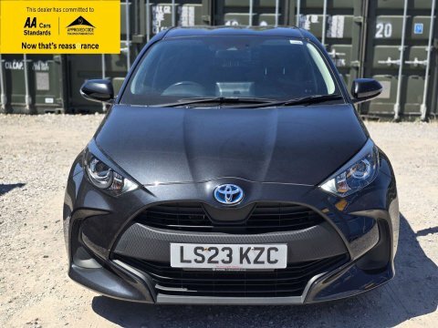 Toyota Yaris 1.5 Vvt-h Icon LS23KZC Black #2