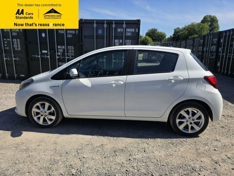Toyota Yaris 1.5 Vvt-h Excel WN64VRK White #4