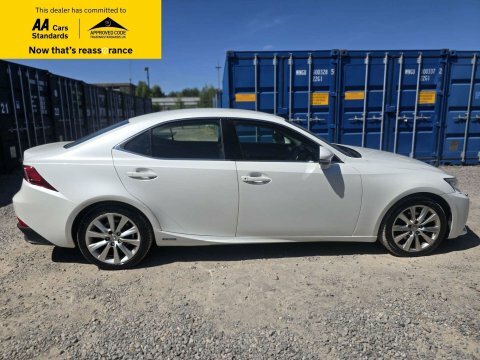 Lexus IS Premier Black #4