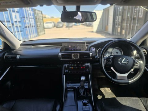 Lexus IS Premier Black #6