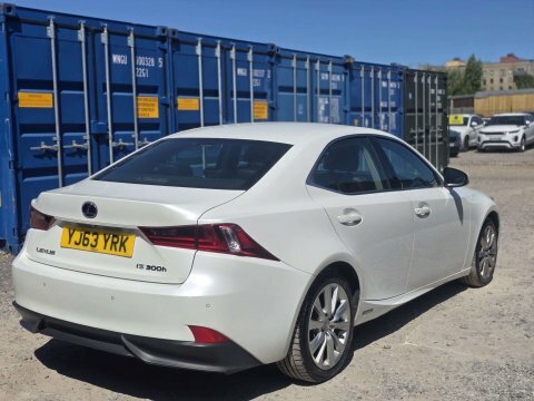 Lexus IS Premier Black #11