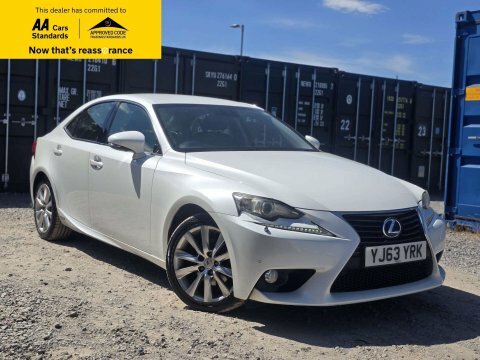 Lexus IS Premier Black #1