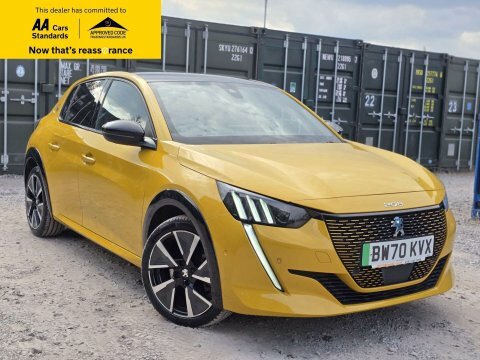 Peugeot e-208 50Kwh Gt Hatchback Yellow