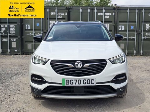 Vauxhall Grandland X 1.6 13.2Kwh Sri White #2
