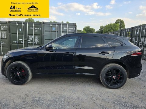 Jaguar F-Pace 2.0 D200 Mhev MT22OME Black #4