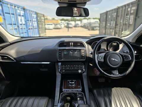 Jaguar F-Pace 2.0 D180 Portfolio OV17XBZ Blue #6