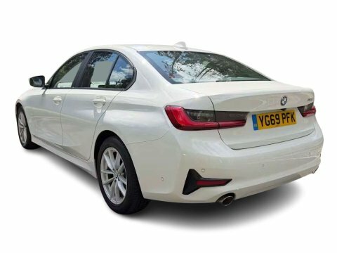 BMW 3 Series 2.0 318D Se White #4