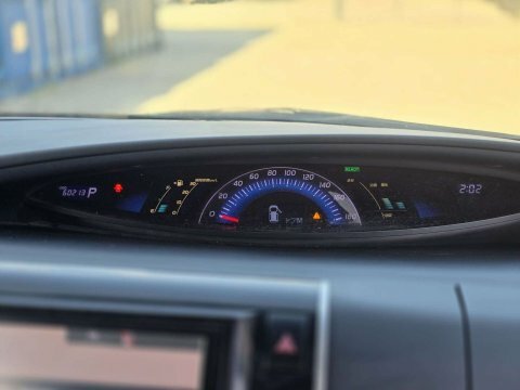 Toyota Estima 2.4 Vvti Cvt 8 Seater Black #32