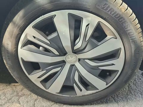 Peugeot e-208 100Kw Gt 50Kwh Grey #9
