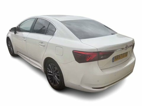 Toyota Avensis 1.8 V-matic Business White #4