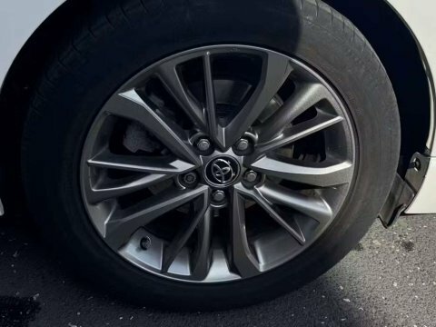 Toyota Avensis D-4d Business Edition Silver #9