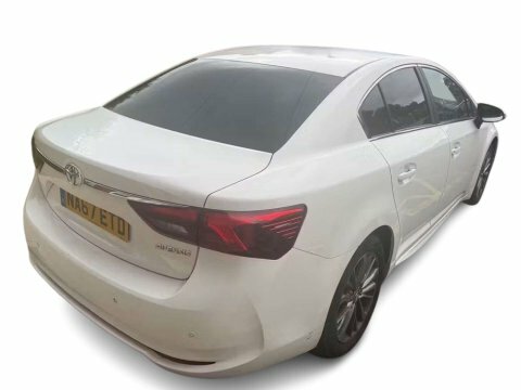 Toyota Avensis 1.8 V-matic Business White #3
