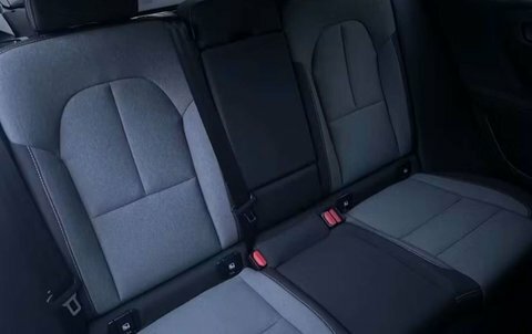 Volvo XC40 1.5H T4 Recharge White #6