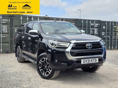 Toyota HILUX 2.8 D-4d Invincible Black