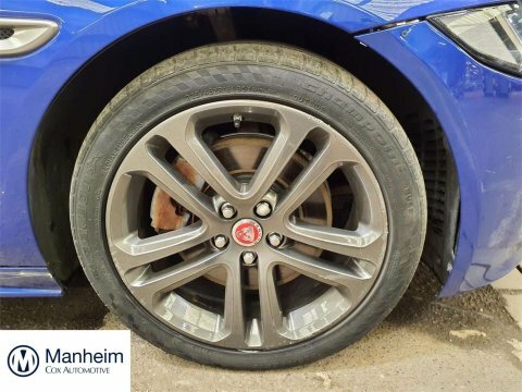 Jaguar XE 2.0I Gpf R-sport Blue #4