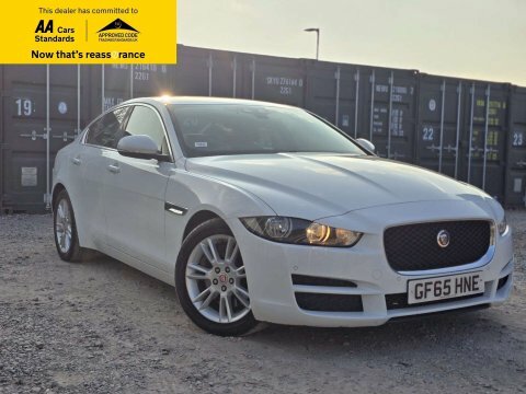 Jaguar XE 2.0 Gtdi Prestige White