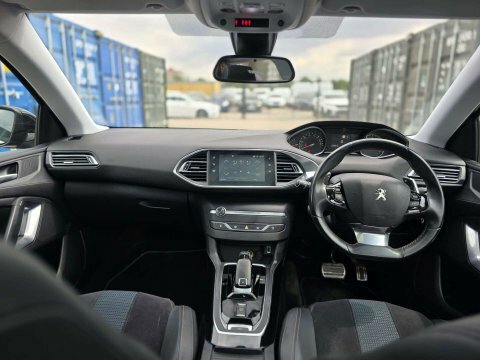 Peugeot 308 1.2 Puretech Tech KS20WKV Black #6