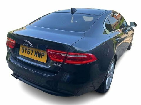 Jaguar XE 2L Prestige Black #3