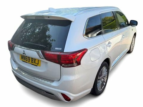 Mitsubishi Outlander 2.4H Twinmotor 13.8Kwh White #3