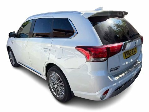 Mitsubishi Outlander 2.4H Twinmotor 13.8Kwh White #4