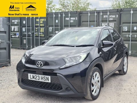 Toyota Aygo X 1.0 Vvt-i Pure LM23HSN Black #3