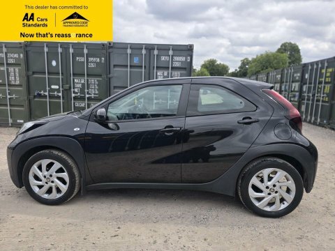 Toyota Aygo X 1.0 Vvt-i Pure LM23HSN Black #4