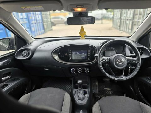 Toyota Aygo X 1.0 Vvt-i Pure LM23HSN Black #6
