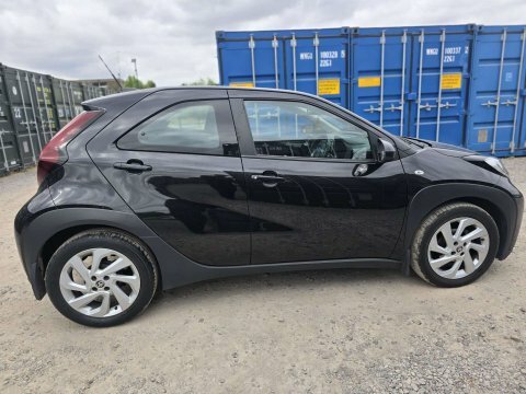 Toyota Aygo X 1.0 Vvt-i Pure LM23HSN Black #5
