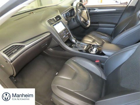 Ford Mondeo 2.0T Ecoboost Titanium White #2