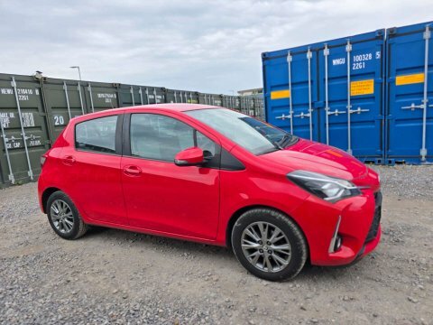 Toyota Yaris 1.5 Vvt-i Icon Red #5